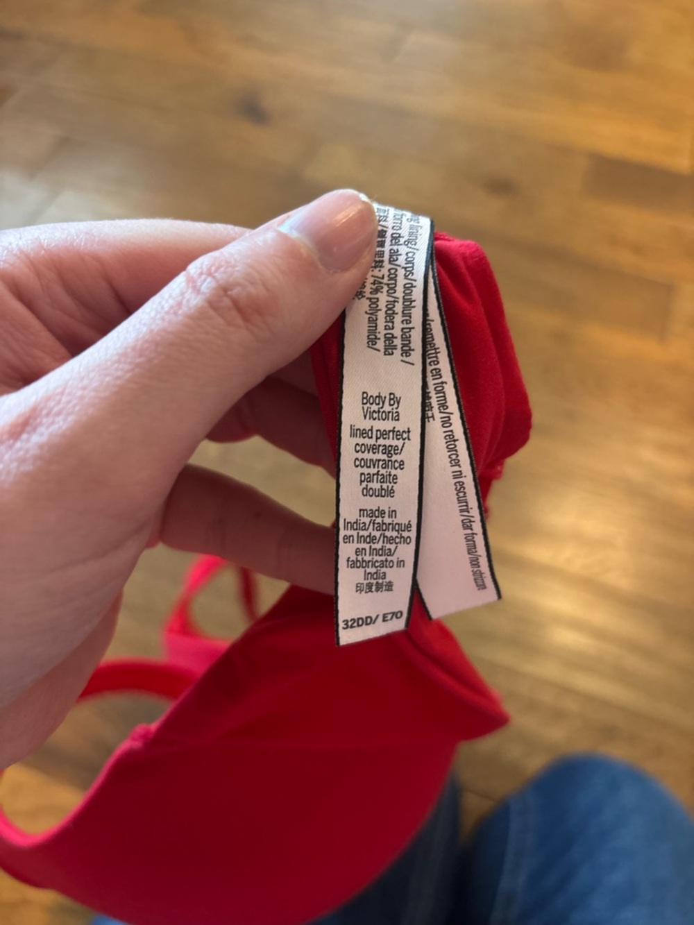Victoria's Secret Red Padded T-Shirt Bra - Picture 7 of 7